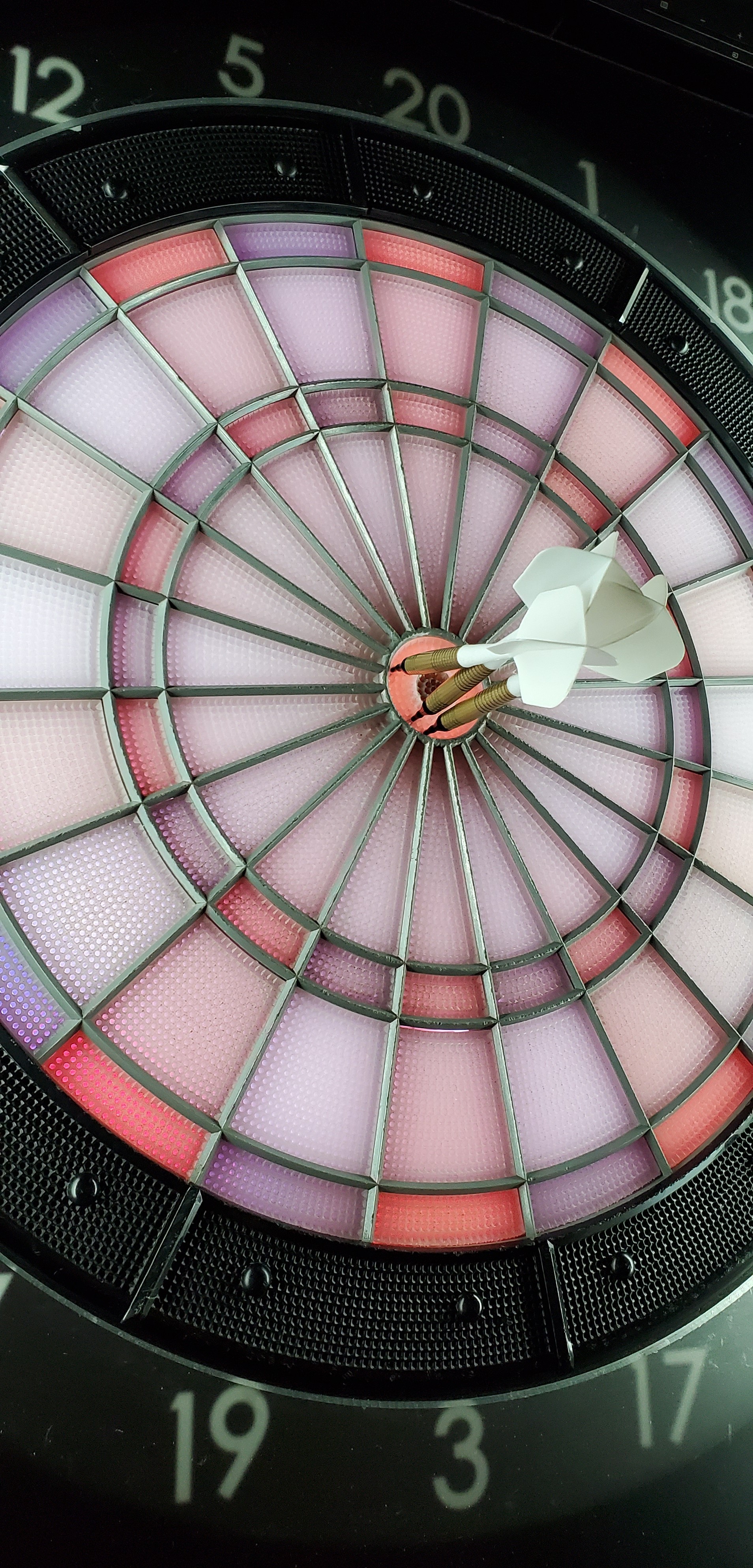 ダーツ練習中 0310 あおの日記 ブログ By Girls Bar Lounge Eternally エターナリー 荒川区東日暮里 ガールズバー